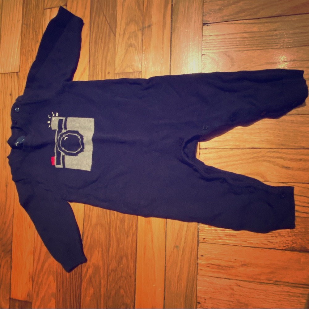 Navy blue knitted Gap romper (unisex)
